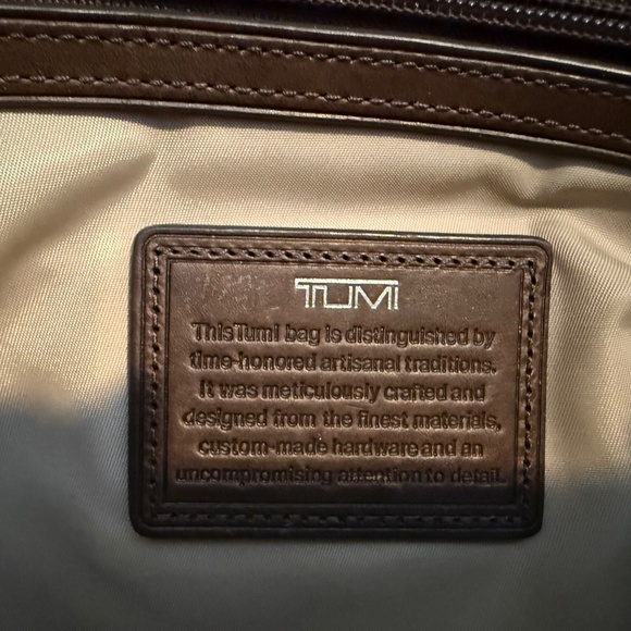 LARGE TUMI BAG - Picture 10 of 16
